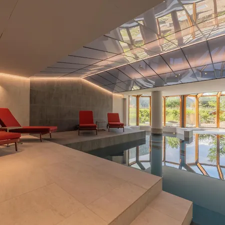 Le Cristal Mb5 Pool & Parking - Happy
